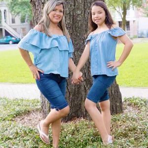 Meet your Posher, Esther luz